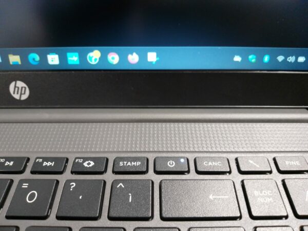 HP 255 G10 8A670EA + CAREPACK 3 ANNI INCLUSO - immagine 4